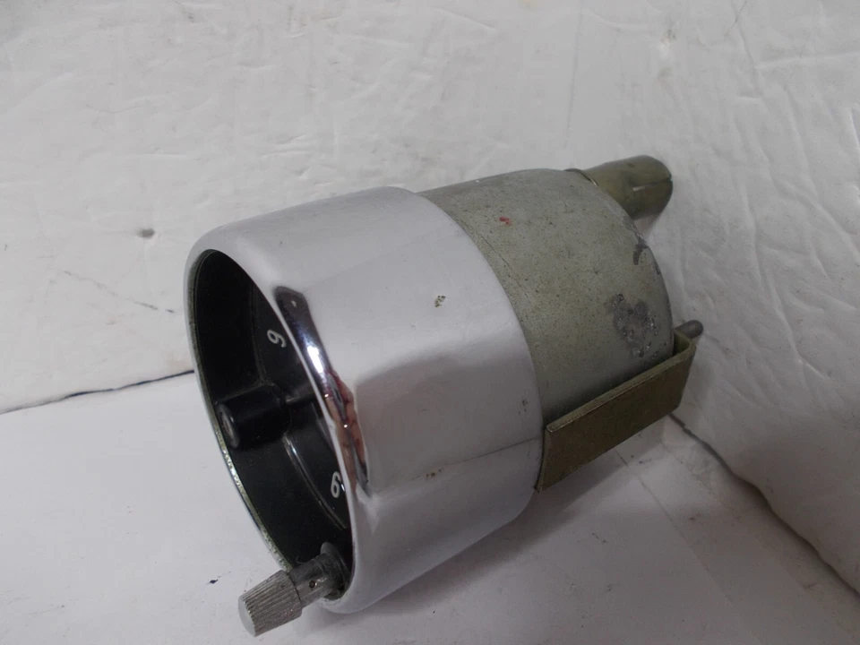 Hermoso reloj Smiths Volvo P1800 1961-1969 sin probar 62 63 64 65 66 67 68 69 Foto 4 de 4