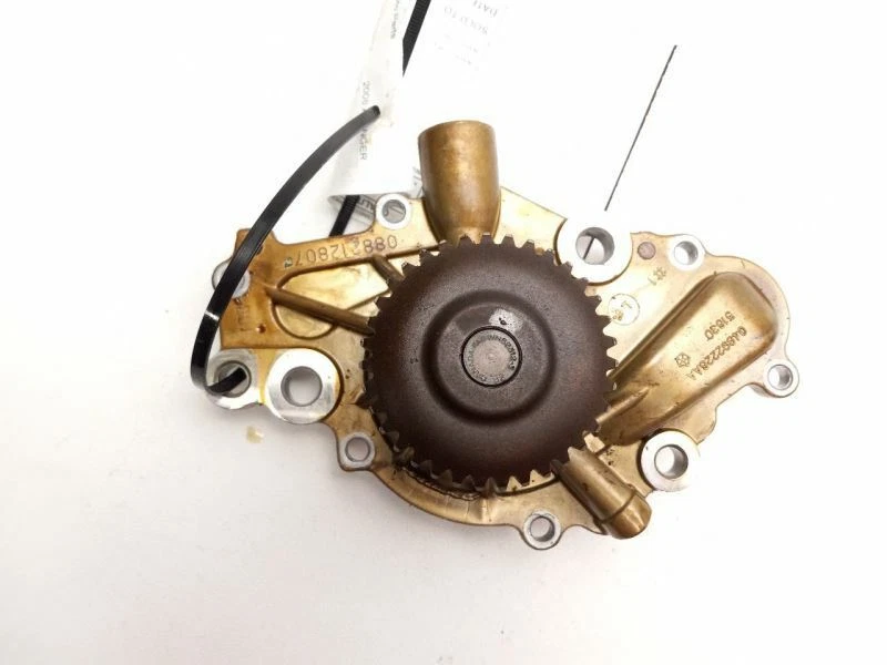 Dodge Avenger 2008 bomba de agua Foto 3 de 4