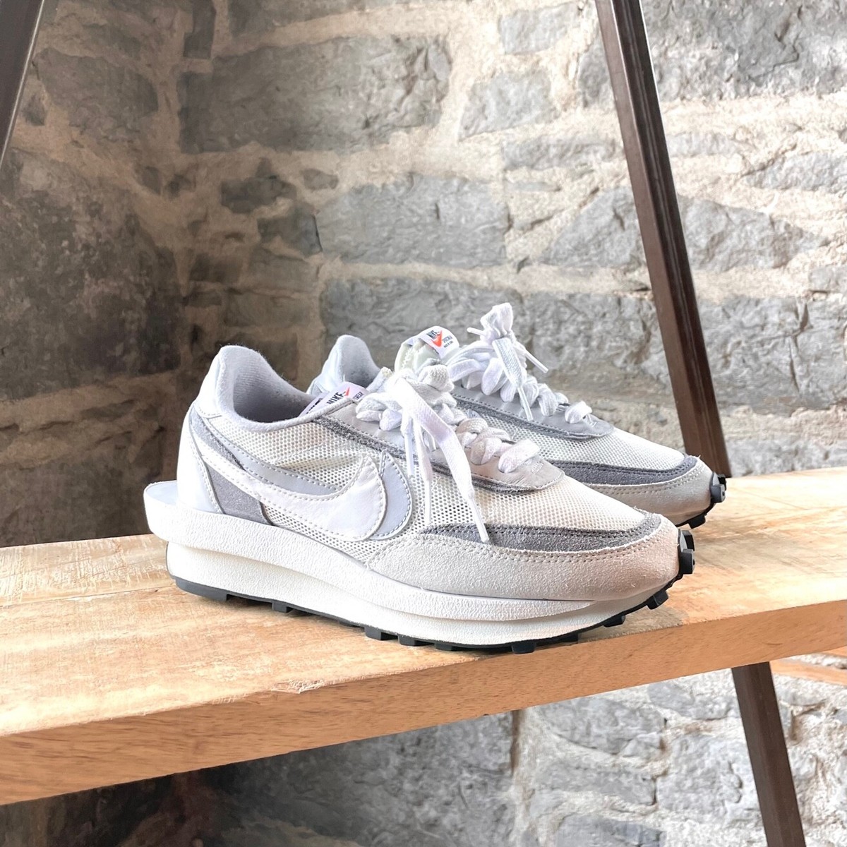 Nike Saci, worn a few times, in good condition, does not come with box, $350 Nike LD Waffle Sacai Sz 5 Summit White BV0073-100 Grey  main image 2