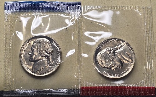 1988 P & D Jefferson Nickel 5C Philadelphia Denver in neuwertigem Cello kostenloser Versand - Bild 1 von 2
