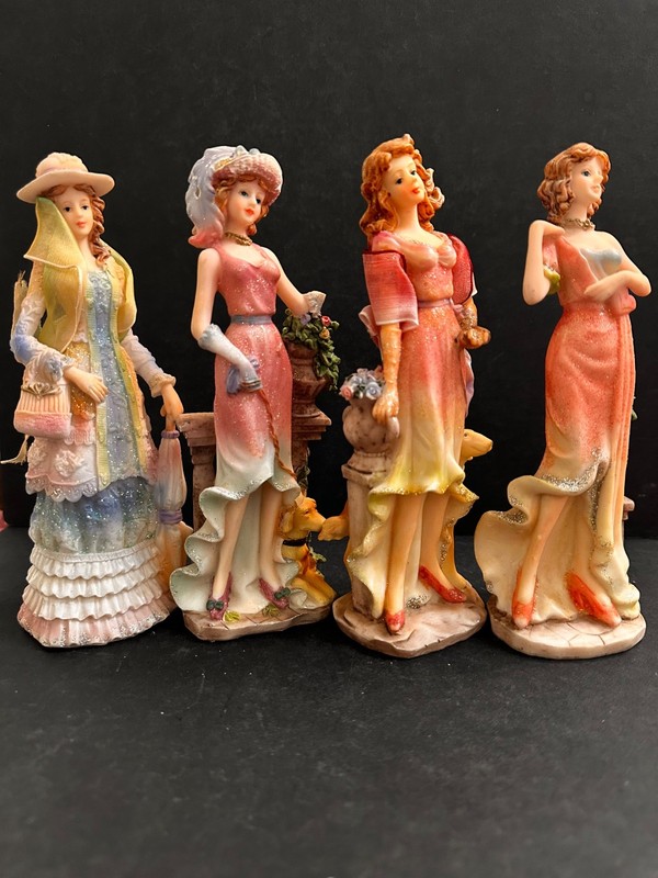 4 Leonardo? collection resin detaied hand painted Victorian Edw 7" figurines