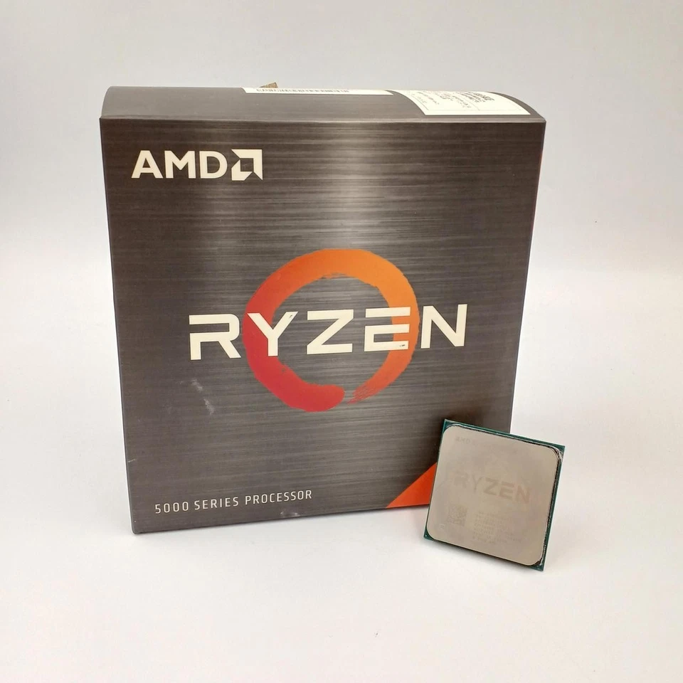 AMD Ryzen 7 5800X 8-Core 16-Thread 3.8GHz 4.7GHz Zen3 AM4 Processor Boxed - Image 2 of 4