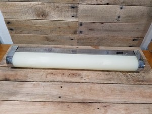 VTG Florescent Bathroom Vanity Light W Electrical Outlet & Switch | eBay