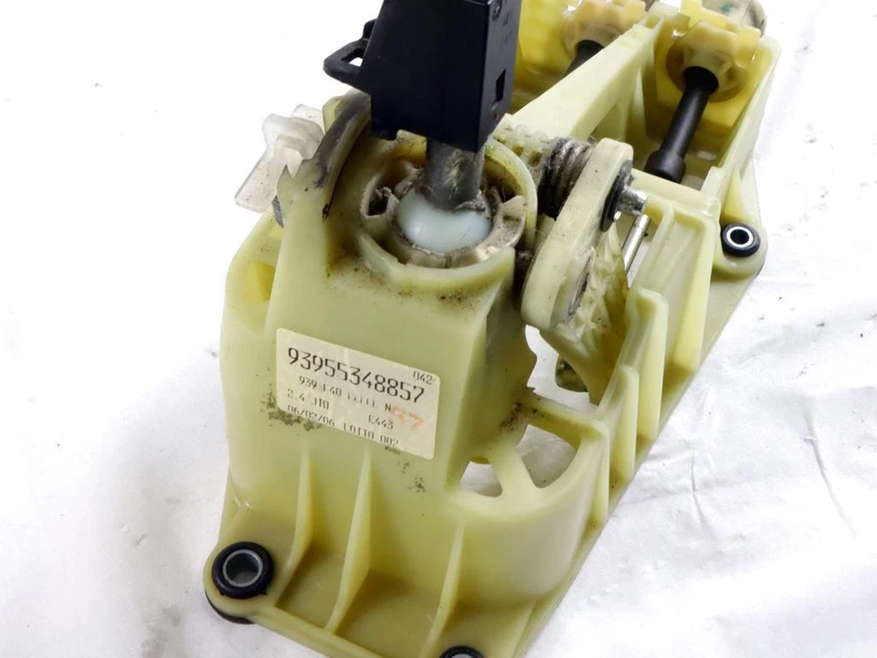 55349258 Lever Knob Shifter Manual Alfa Romeo Brera 2.4 D 147KW 6M 3P (2 - Image 3 of 4