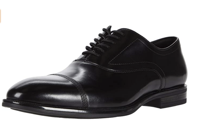 Futurepod Cap-toe Oxfords. Black 