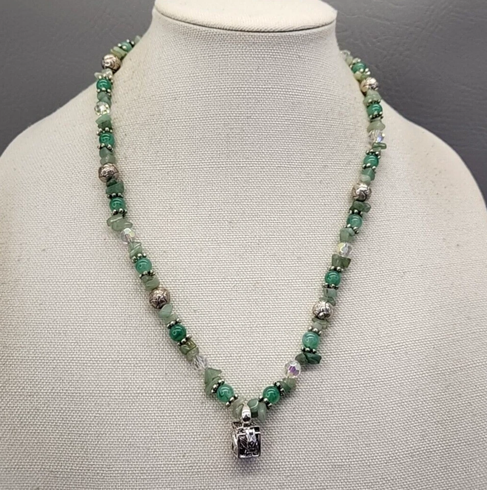Collar Caja Oración Cuentas Vidrio Verde Aventurina Tono Plata 23 pulgadas Foto 2 de 4