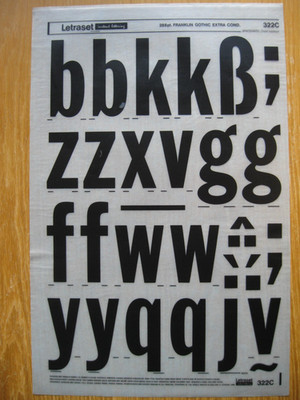 1 x Letraset Low Franklin Gothic Extra Cond 288pt 76,2 mm Blatt 322C (bb)