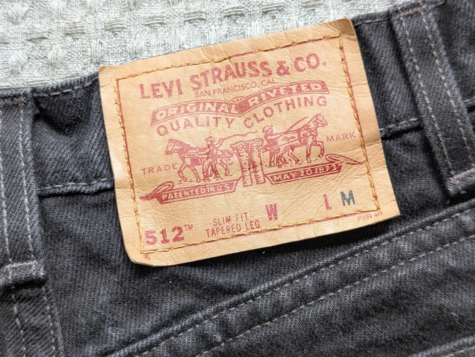 Vintage Levis 512 Shorts Womens 7 Black Denim Slim Fit Cut Off Made USA 90s - Image 4 of 4