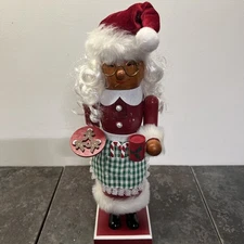Christmas Nutcracker Wood Mrs. Santa Gingerbread Cookies 