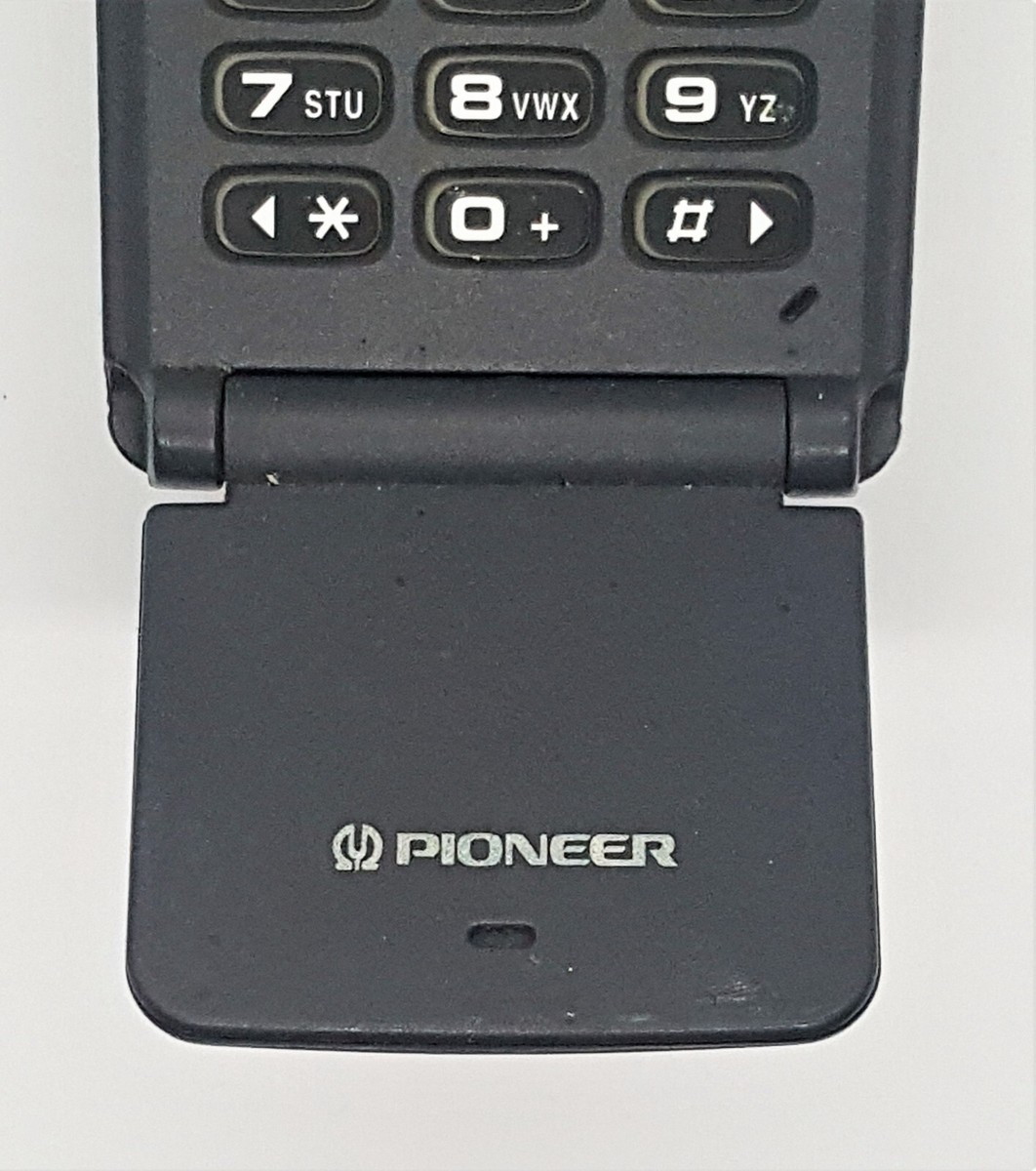 Vintage/Retro PIONEER PCC-D700 GSM Mobile Flip Phone FOR PARTS