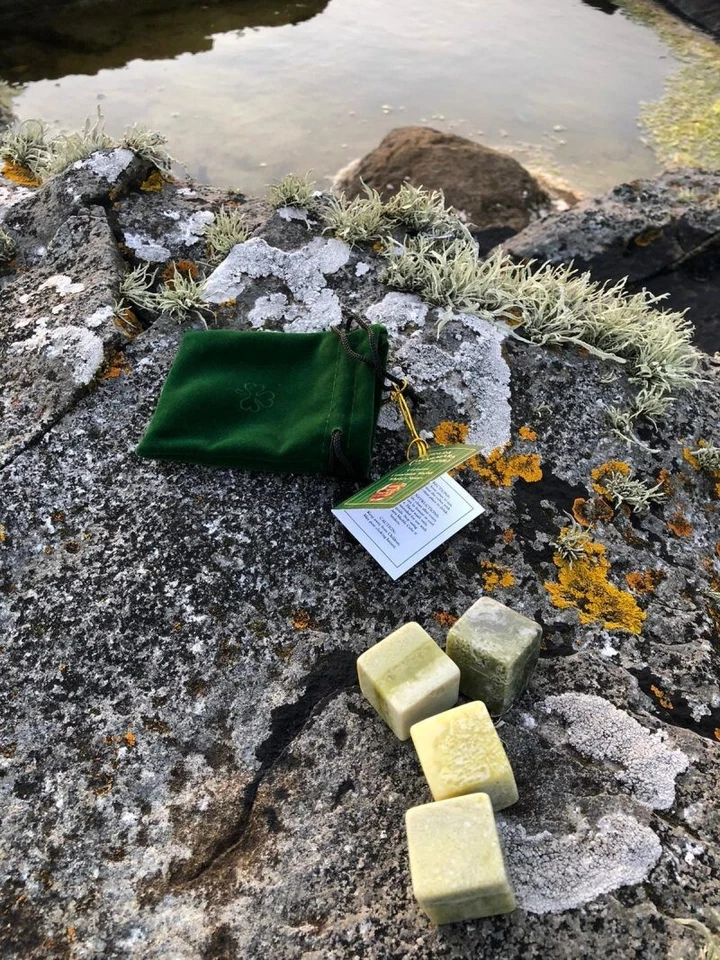 4件套Connemara大理石威士忌石绿色抽绳袋 — 第 2/4 张图片