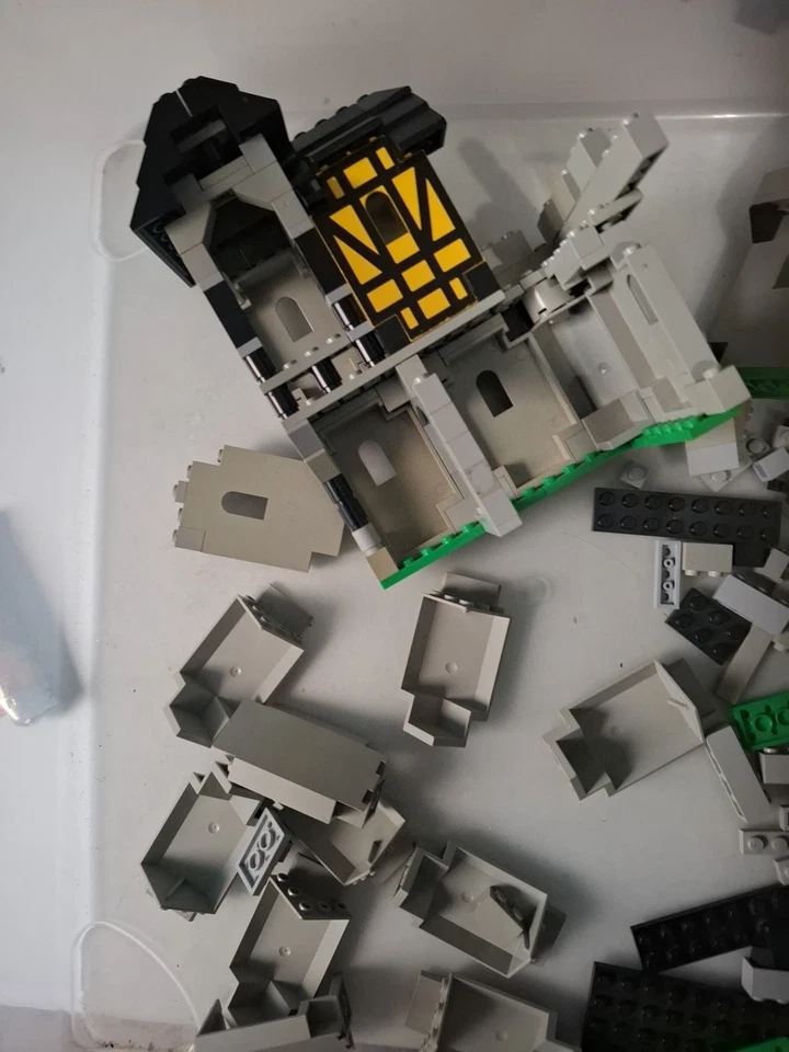 ••• Lego System 6074 + 6042 Castle Vintage Château ••• - Photo 2/4