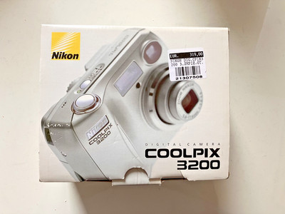 Nikon Coolpix 3200 Compact Digitalkamera getestet komplett und funktionsfähig mit Box