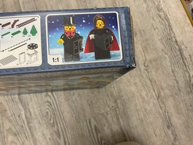 LEGO 10199 Winter Toy Shop Christmas Tree Snowman Light Brick Mini Figures Cat