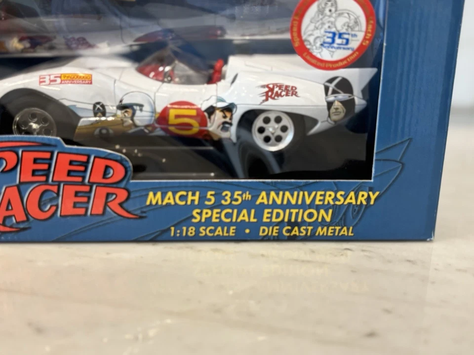 Edición Especial 35 Aniversario Speed Racer Mach 5 ERTL American Muscle 1:18 Foto 2 de 4