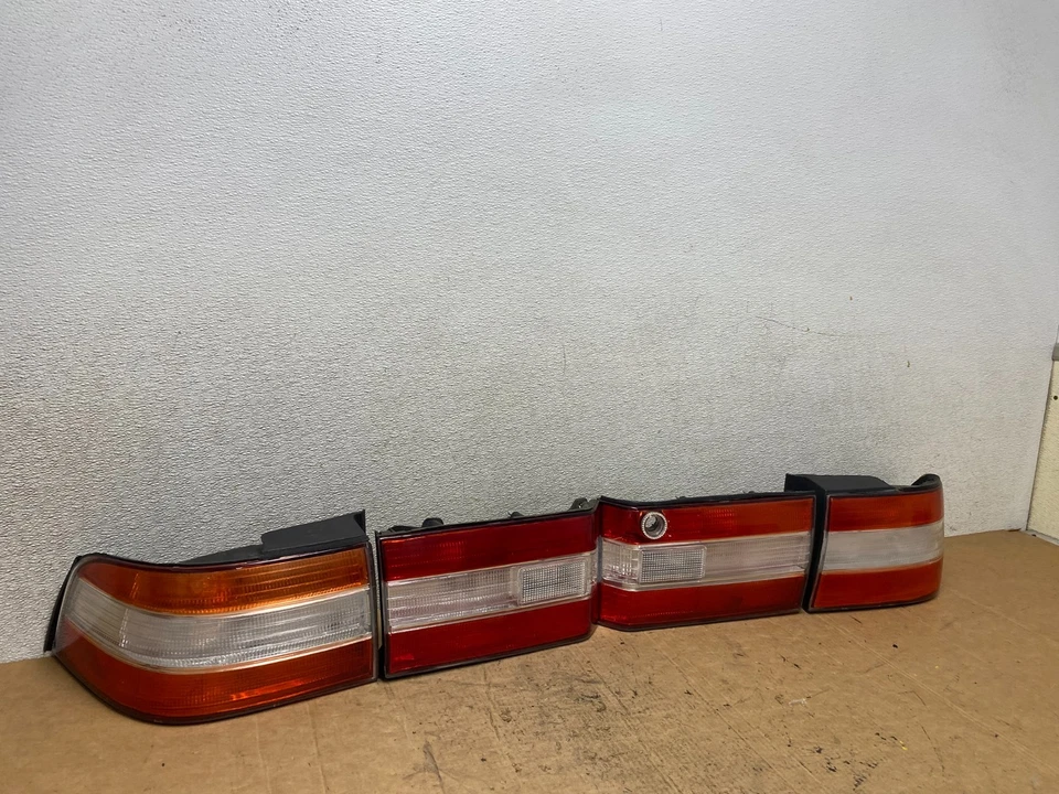 1990 to 1994 Lexus LS400 Left+Right Set JDM Red Clear Tail Lights t5021 DG - Image 3 of 4