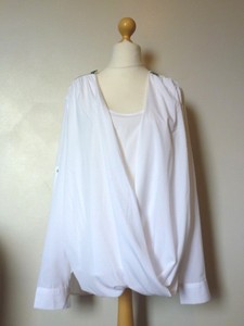 white top size 22
