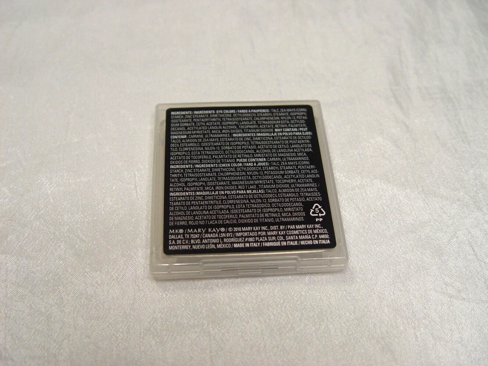 Mary Kay Filigree Eye and Cheek Powder  ~NEW~ Shade is Splendid  #045793 - Image 3 of 3