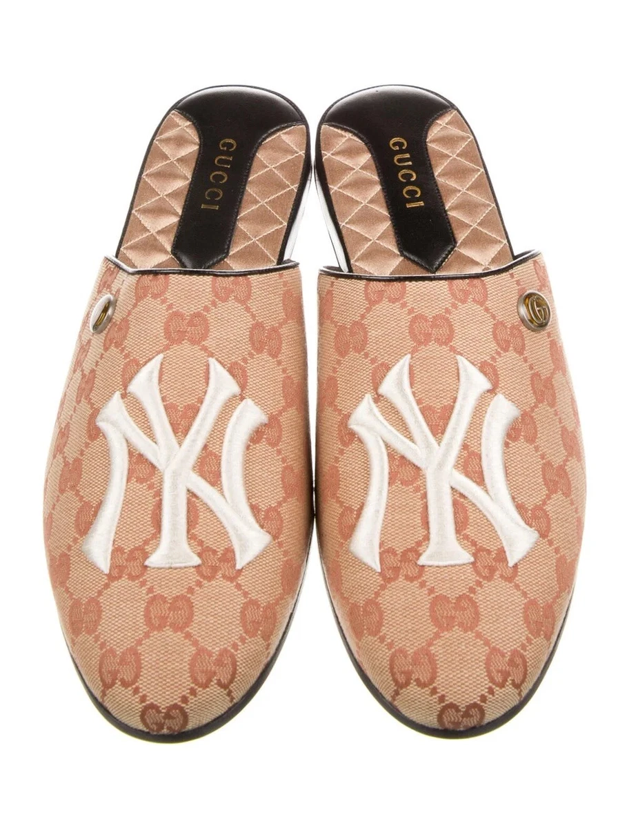 Gucci Men's New York Yankees GG Supreme Loafers Flats