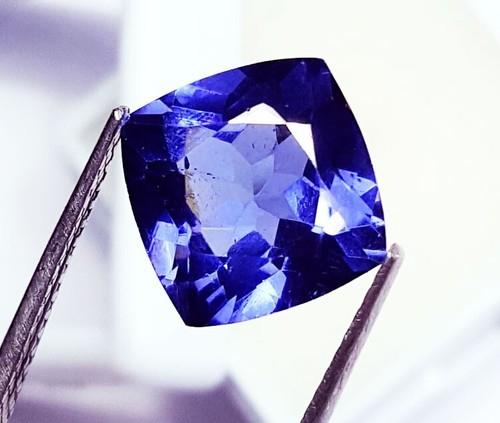 Tanzanite Jaune Naturelle 11.30 Ct AAA+ - Coussin Non Chauffé, Certificat GDL