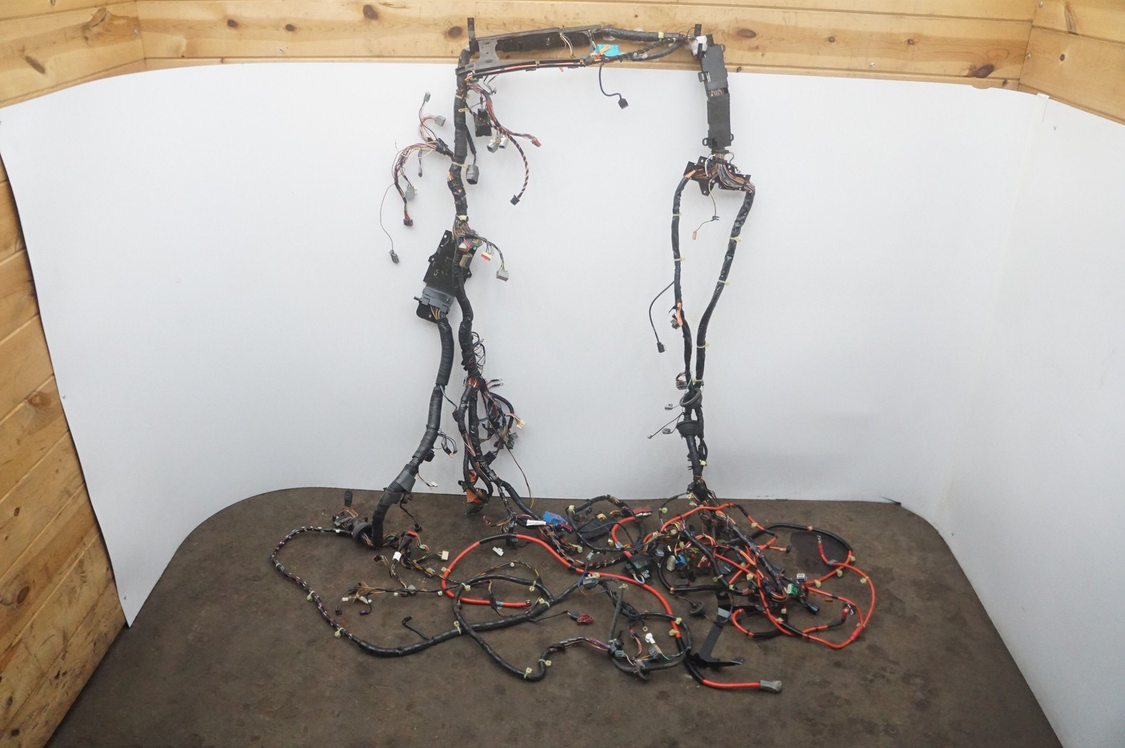 Main Body Cabin Wire Wiring Harness 8G33-14A005-CB Aston Martin V8 Vantage 2008
