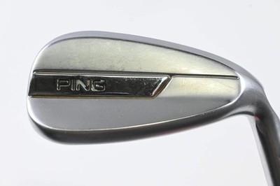 Ping G700 Gap Wedge / 49 Grad / Black Dot / Regular Flex Ping AWT 2.0 Schaft