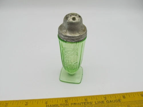 Vintage Green Uranium Federal Depression Glass Parrot Sylvan Shaker           GJ