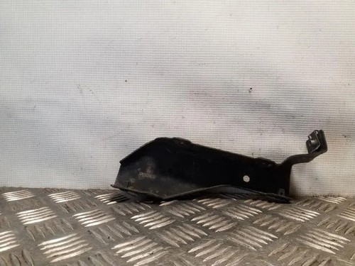 AUDI 80 Avant 8C, B4 Rechte Scheinwerferhalter 8A0805608 1.90 Diesel 25149986