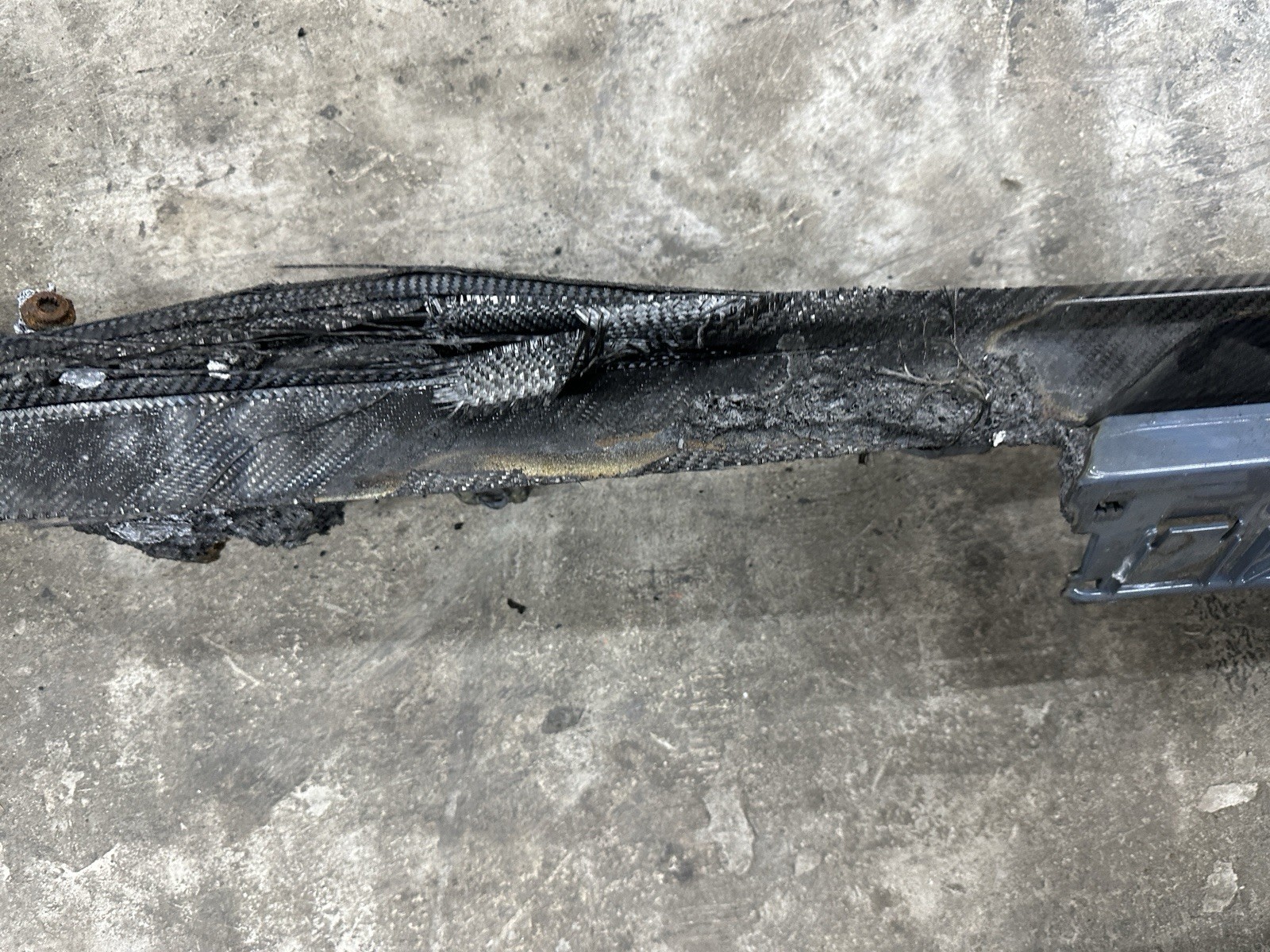 2021 AUDI R8 KEMORA GREY LEFT DRIVER CARBON FIBER SIDE SKIRT  *BURN DAMGE*