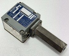 SQUARE D 9012 ACW6 SER C PRESSURE SWITCH