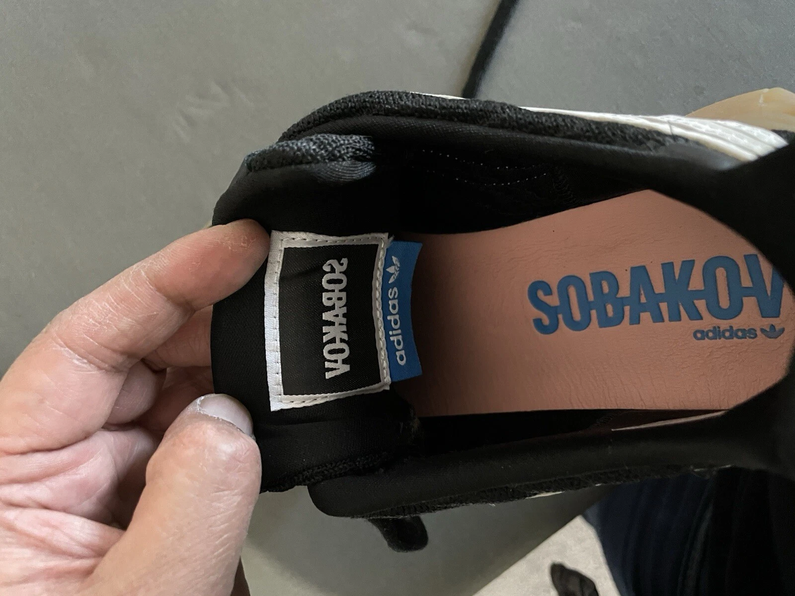 Adidas Sobakov Black White Gum Uomo UK 7 Ottime Condizioni