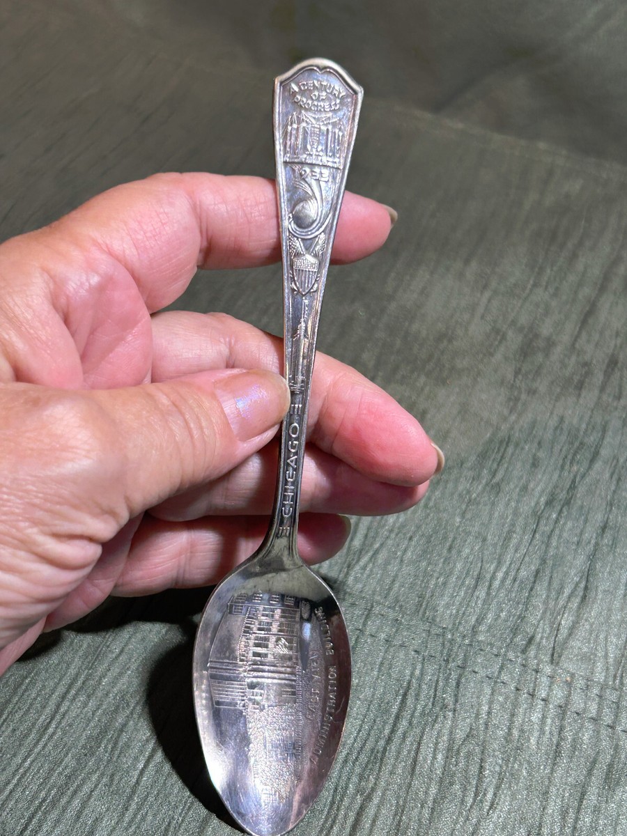 1933 CHICAGO WORLD'S FAIR SPOON -ADMINISTRATION BUILDING 6