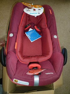 maxi cosi pebble robin red