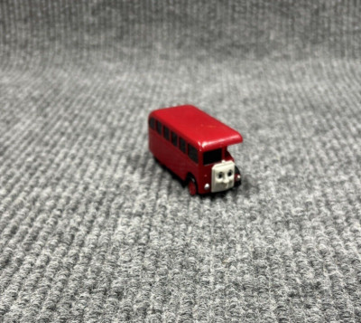 Thomas The Train  BERTIE  The Bus TOMY Vintage 1996 Motorized Red Toy & Face