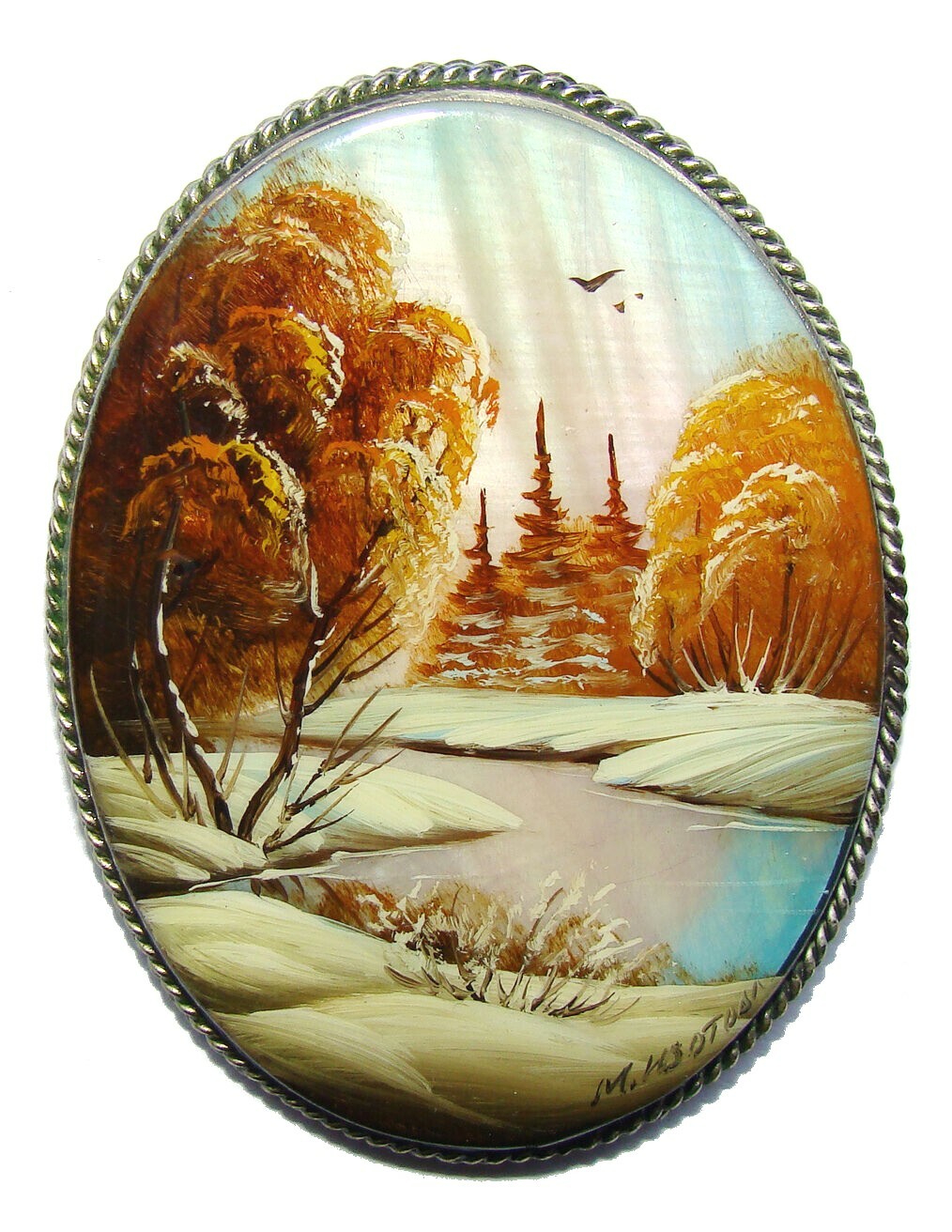 Broche russe nacre authentique Fedoskino pour accessoiriser une tenue élégante