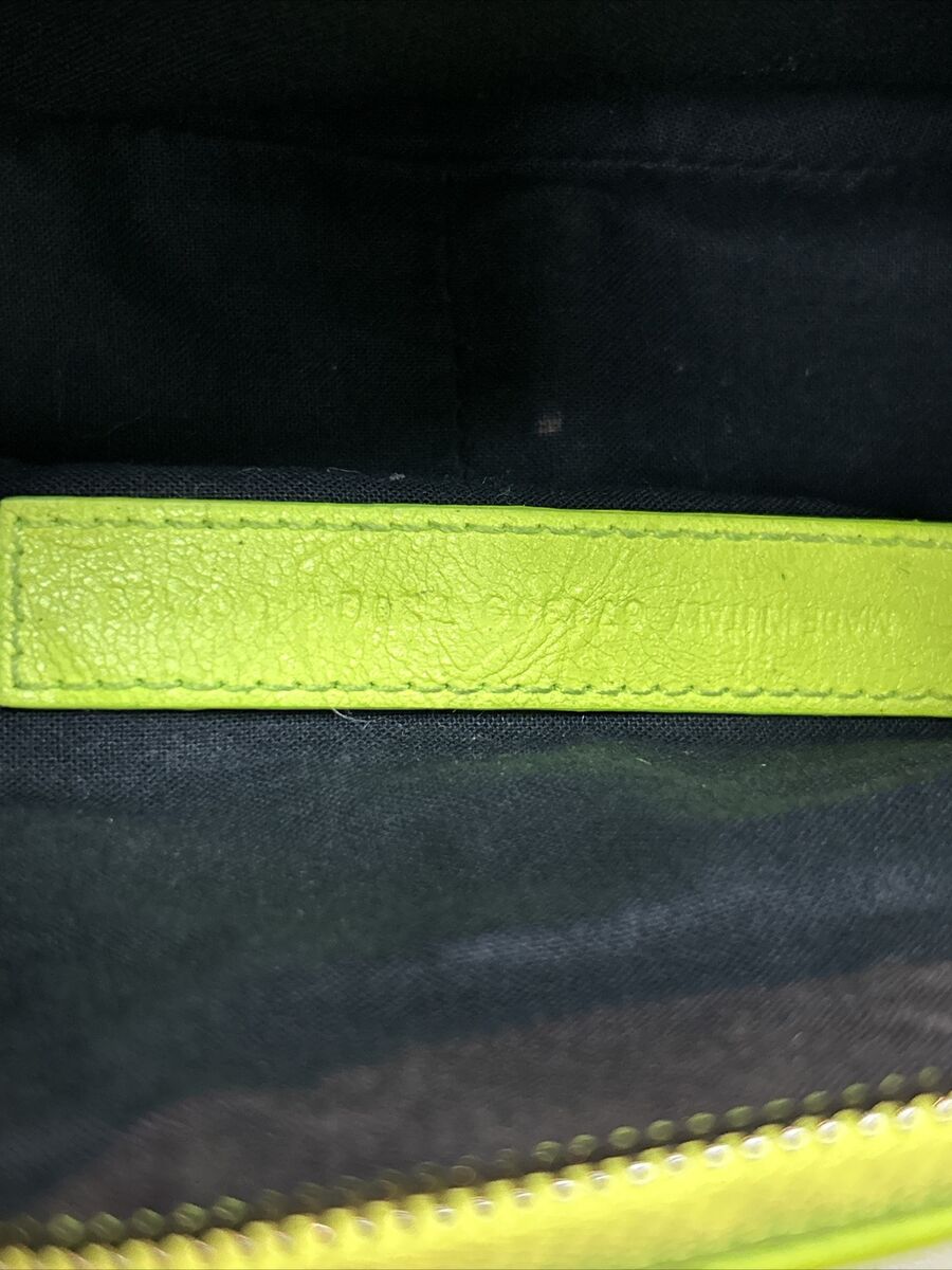 Balenciaga Le Cagole XS Neon Yellow Leather Shoulder Bag | eBay Balenciaga Le Cagole XS Neon Yellow Leather Shoulder Bag | eBay