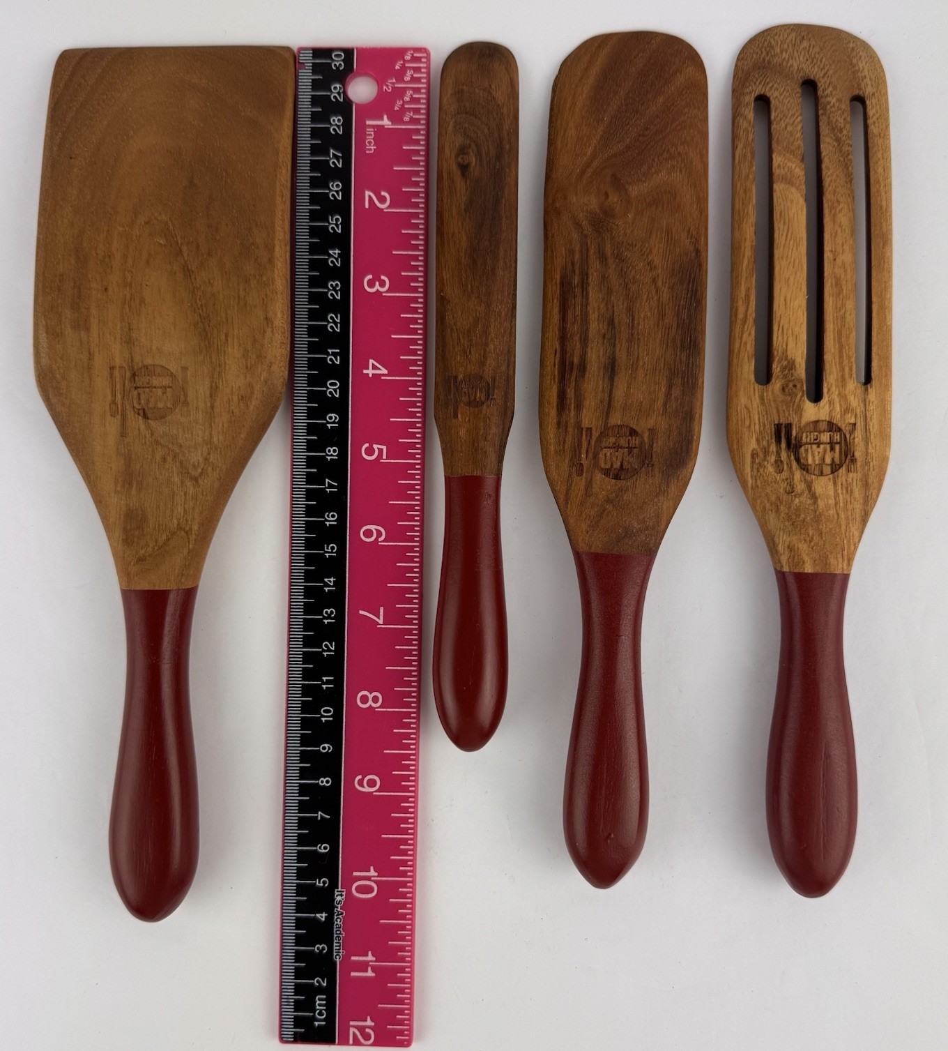 Mad Hungry Original 4-Piece Acacia Spurtle Set Natural wood Red