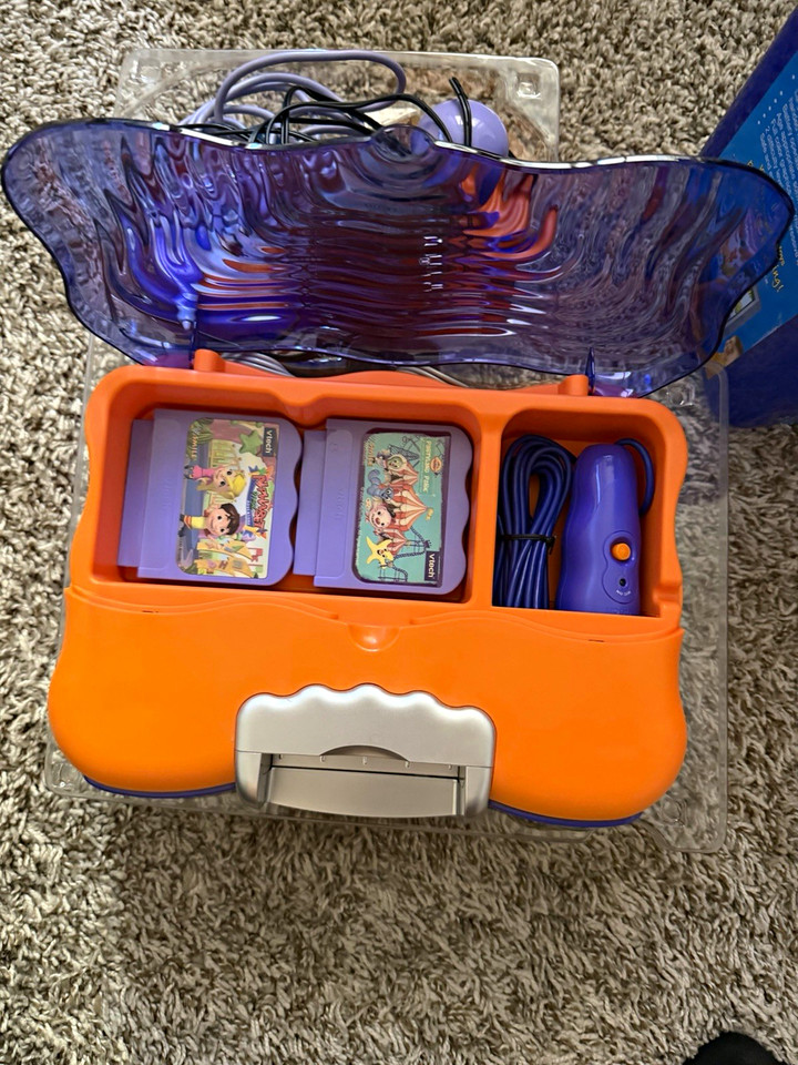 VTech V.Smile TV Learning System Console w/ Joystick, Cartridges, Carry Case 3-6
