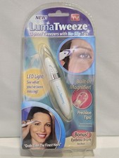 Luma Tweeze Lighted Tweezers Precision Grooming Beauty Tool LED Lighted R84r