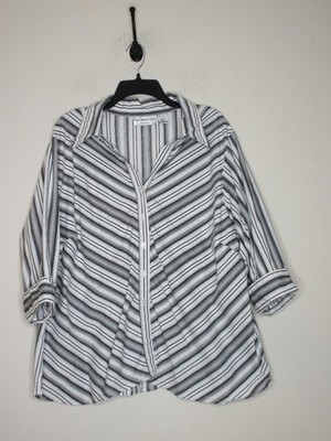 Blue Diamond Plus Women's Half Sleeve V Neck Button Up Top Black White 22 B16