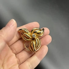 Vintage Jeri Lou Gold Tone Scarf Clip With Rhinestone