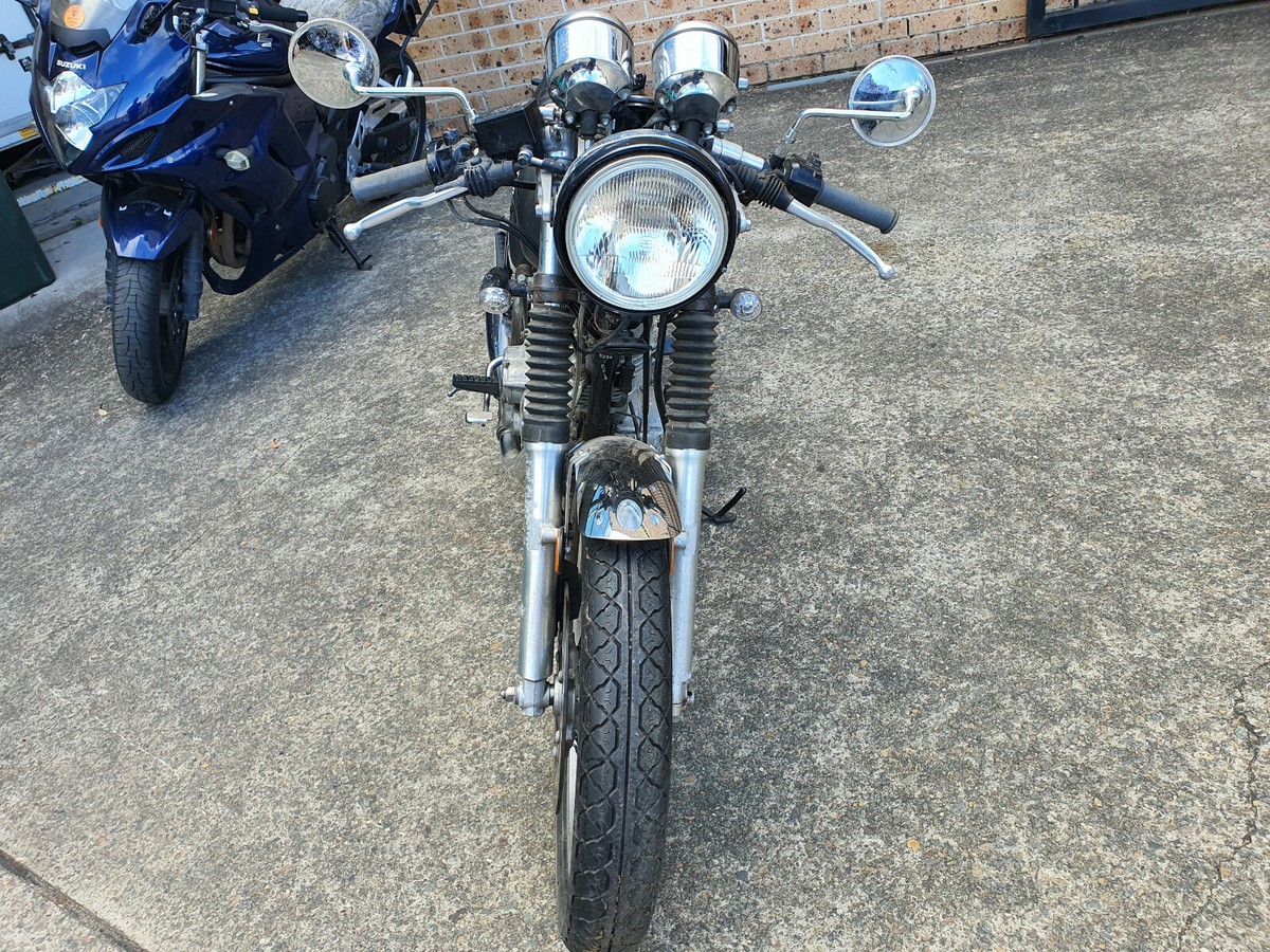 YAMAHA SR400 2014 Wrecking MotorCycle for Spare Parts x 8mm Bolt