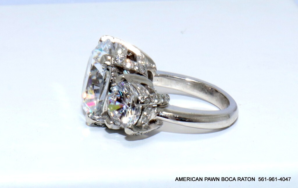 Solid platinum 3 large clear stones ring  Size 4 - image 9