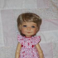 Playhouse BOB Unisex Doll Wig SIZE 8/9 BLONDE Sheen Short Layered w/Bangs NWT