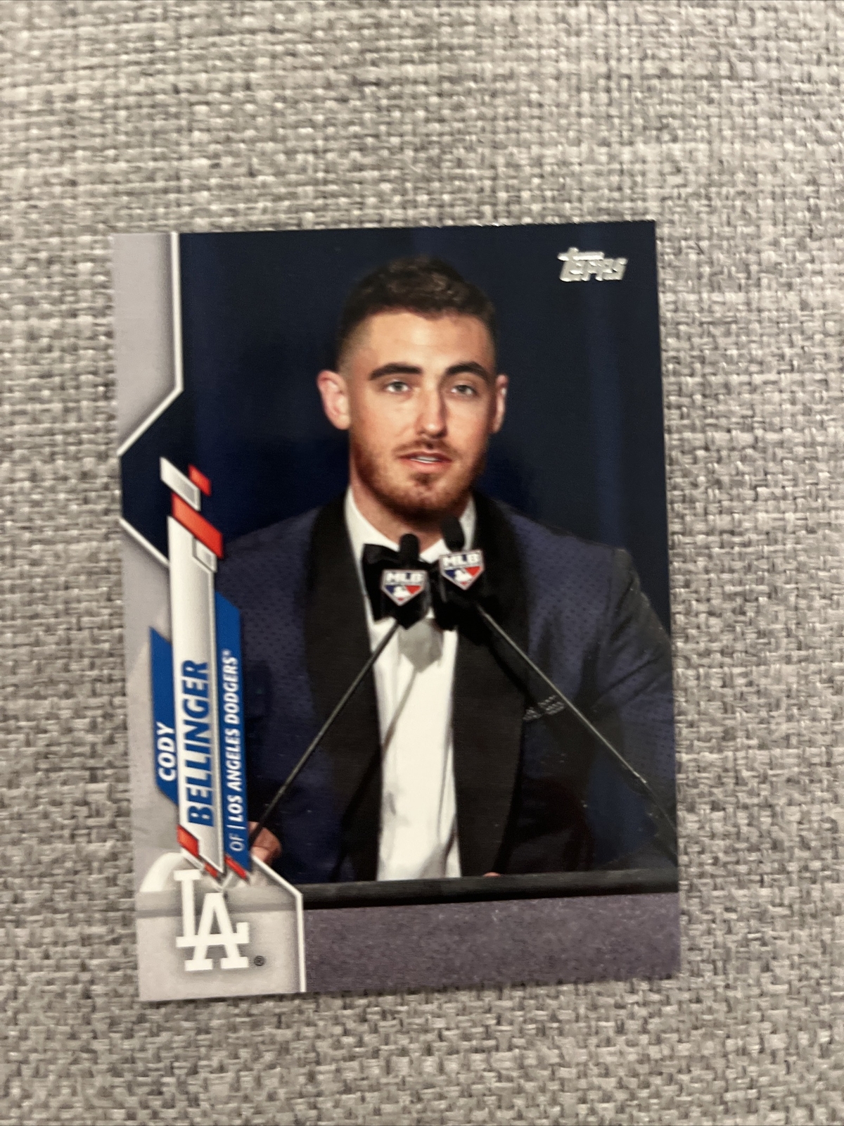 2020 Topps Update Cody Bellinger #U-80 SP Photo Variation Los Angeles Dodgers