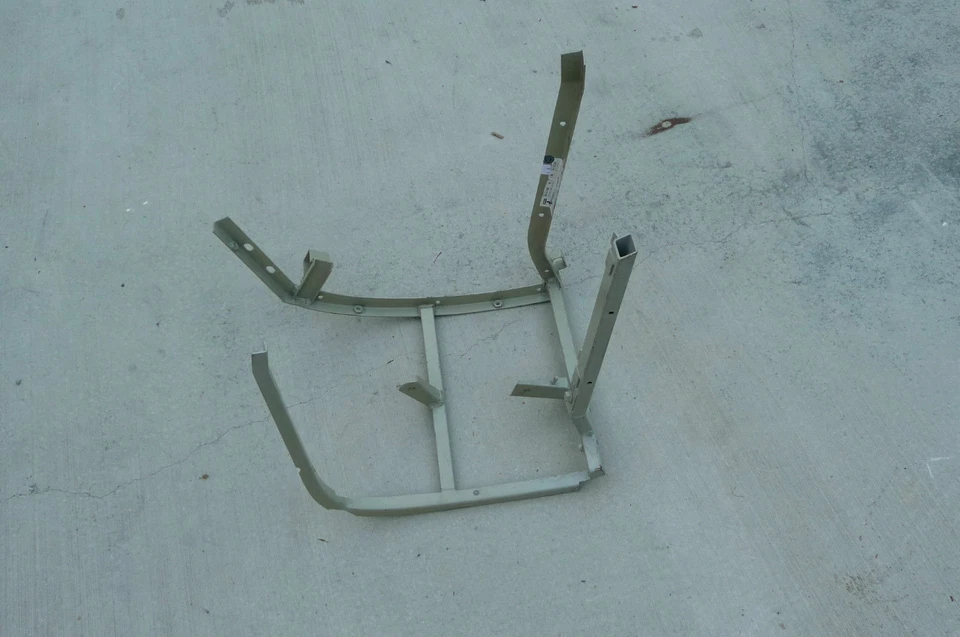 Ferrari 456 M 1999-2001 conductor izquierdo LT LH marco espacial delantero jaula 65447000 OEM Foto 2 de 4