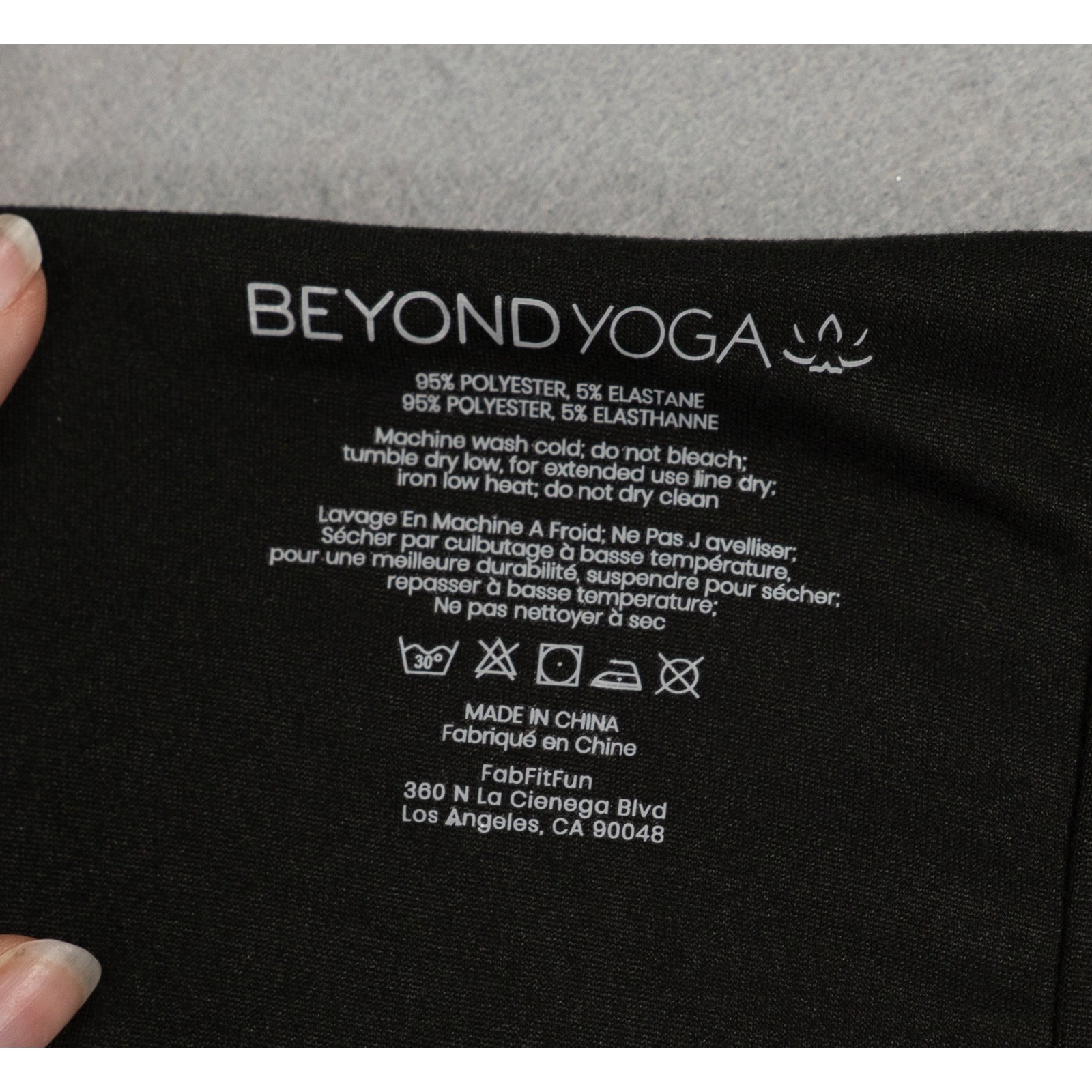 Beyond Yoga Womens Infinity Scarf Hidden Zipper Pocket Black Performance Stretch image 2