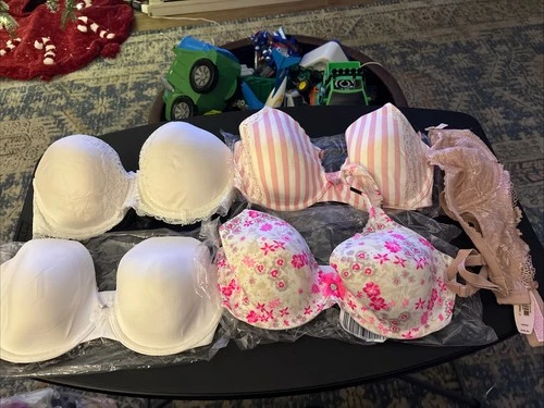 Victoria’s Secret Underwire 5 Bras 32dd New Tags