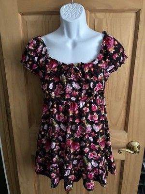 Coco and Shay Women s S Floral Round/Off Shoulder Elastic Neck & Waist Dress