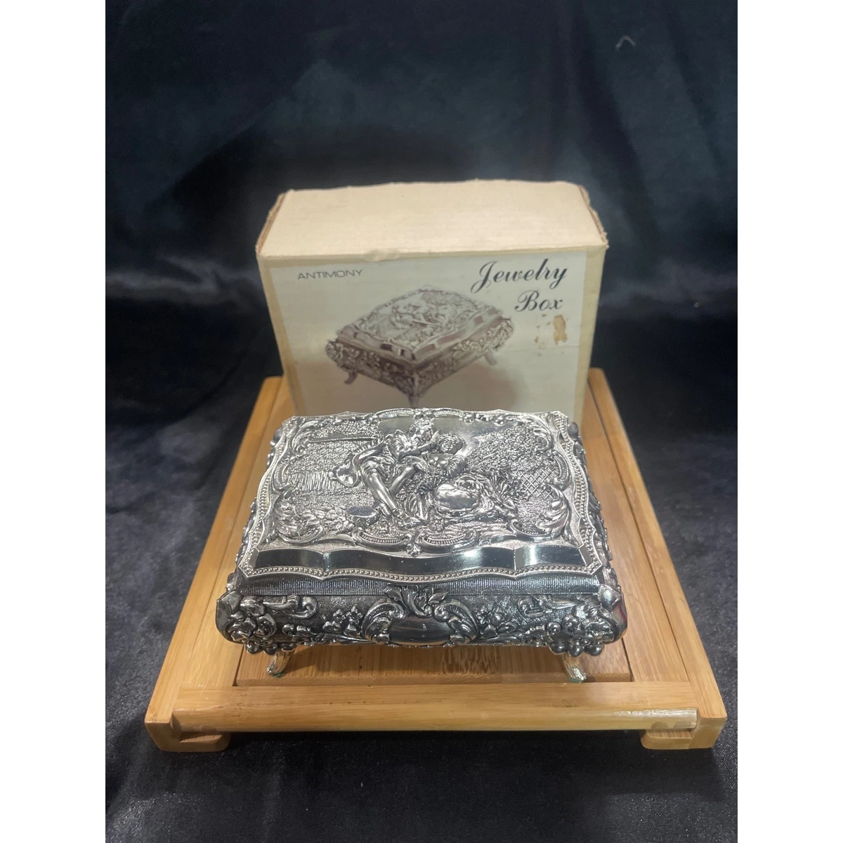 25+ Red Vintage Original Antique Japanese Boxes for sale | Updated